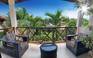 高級客房, 多張床 | 陽台