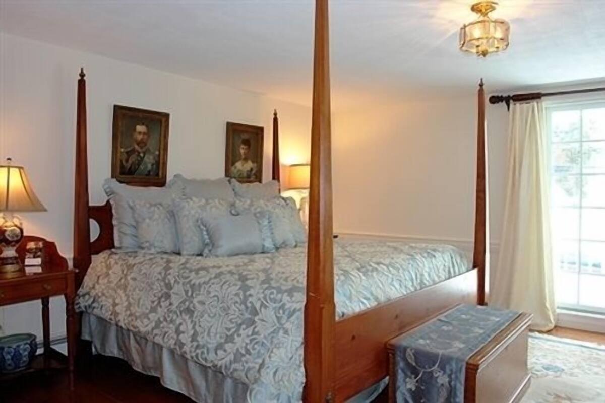 Deluxe Room, 1 King Bed