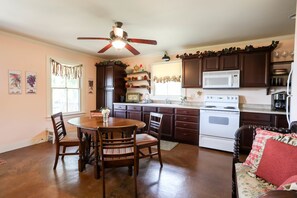 Cabin, 1 Queen Bed with Sofa bed (Hillside Cabin) | Private kitchen | Full-sized fridge, microwave, stovetop, coffee/tea maker