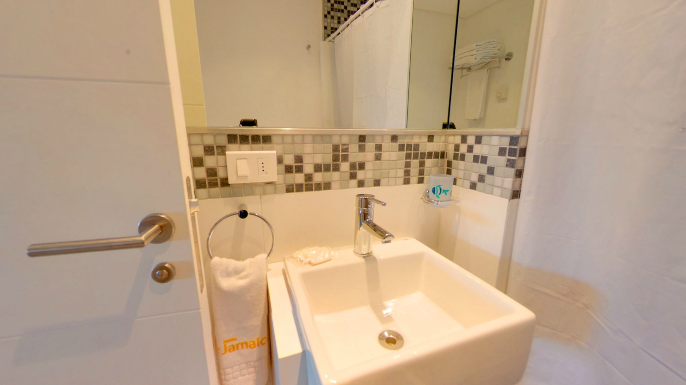 Arenas del Mar Apartments