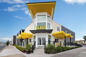 Exterior - The Vibes Hotel, Trademark Collection by Wyndham (Wildwood)