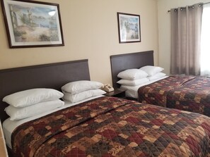 Doppelzimmer | 1 Schlafzimmer, Schreibtisch, Bügeleisen/Bügelbrett, kostenloses WLAN
