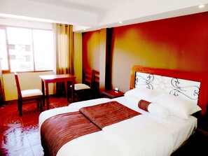 In-room safe, soundproofing, free WiFi