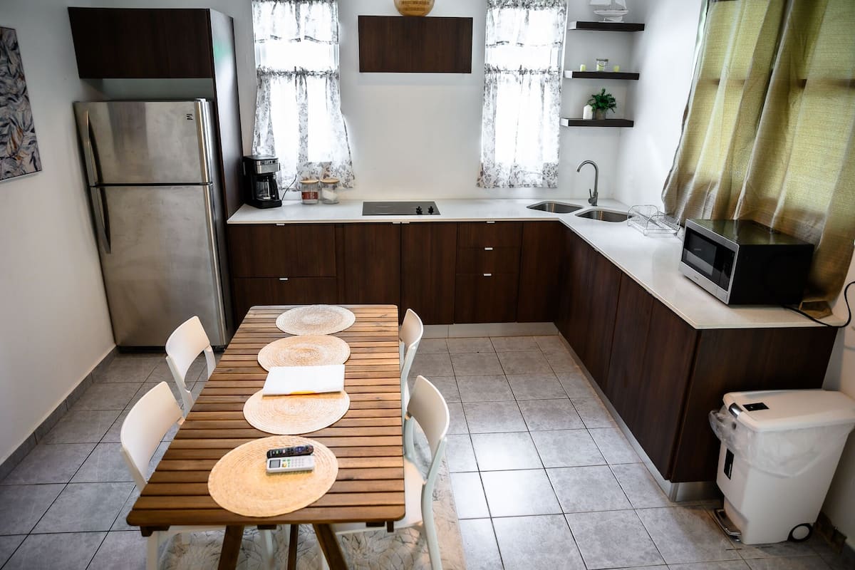 family apartment, 2 bedrooms, non smoking, kitchen | private kitchen | fridge, coffee/tea maker