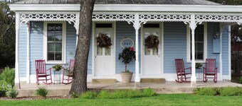 Barbi & Keith's Kottage