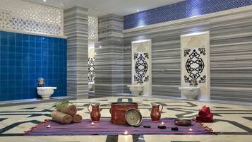 Couples treatment room(s), sauna, Turkish bath/hammam, body wraps