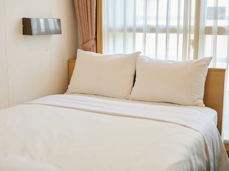 Desk, free WiFi. Tabist Hotel Tetora Ikebukuro