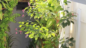 Quarto solteiro básico | Fachada