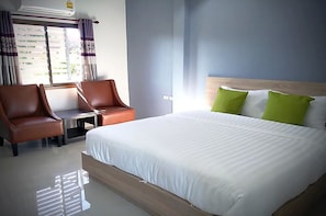 Standard Double Room | Desk, free WiFi - Nichravee Resort Ubon Ratchathani (Ubon Ratchathani)