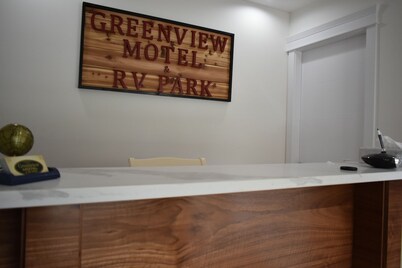 Greenview Motel and RV Park