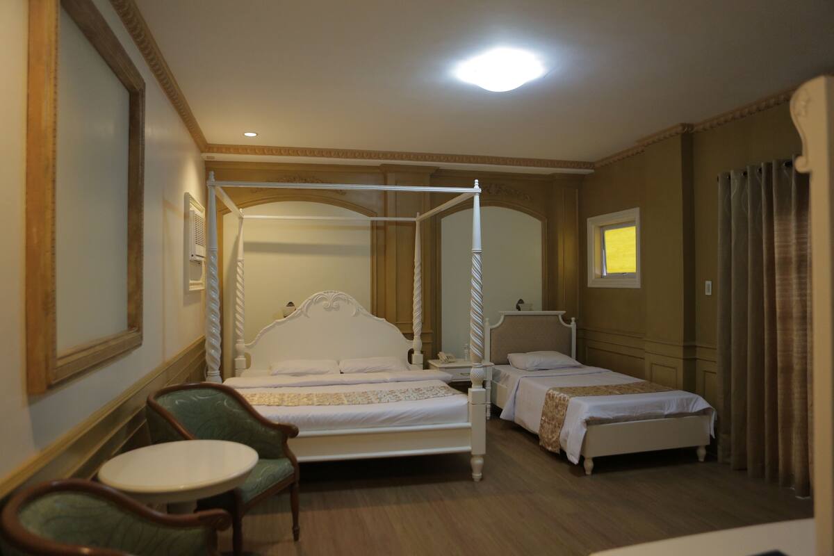 Executive Room | Desk, free WiFi