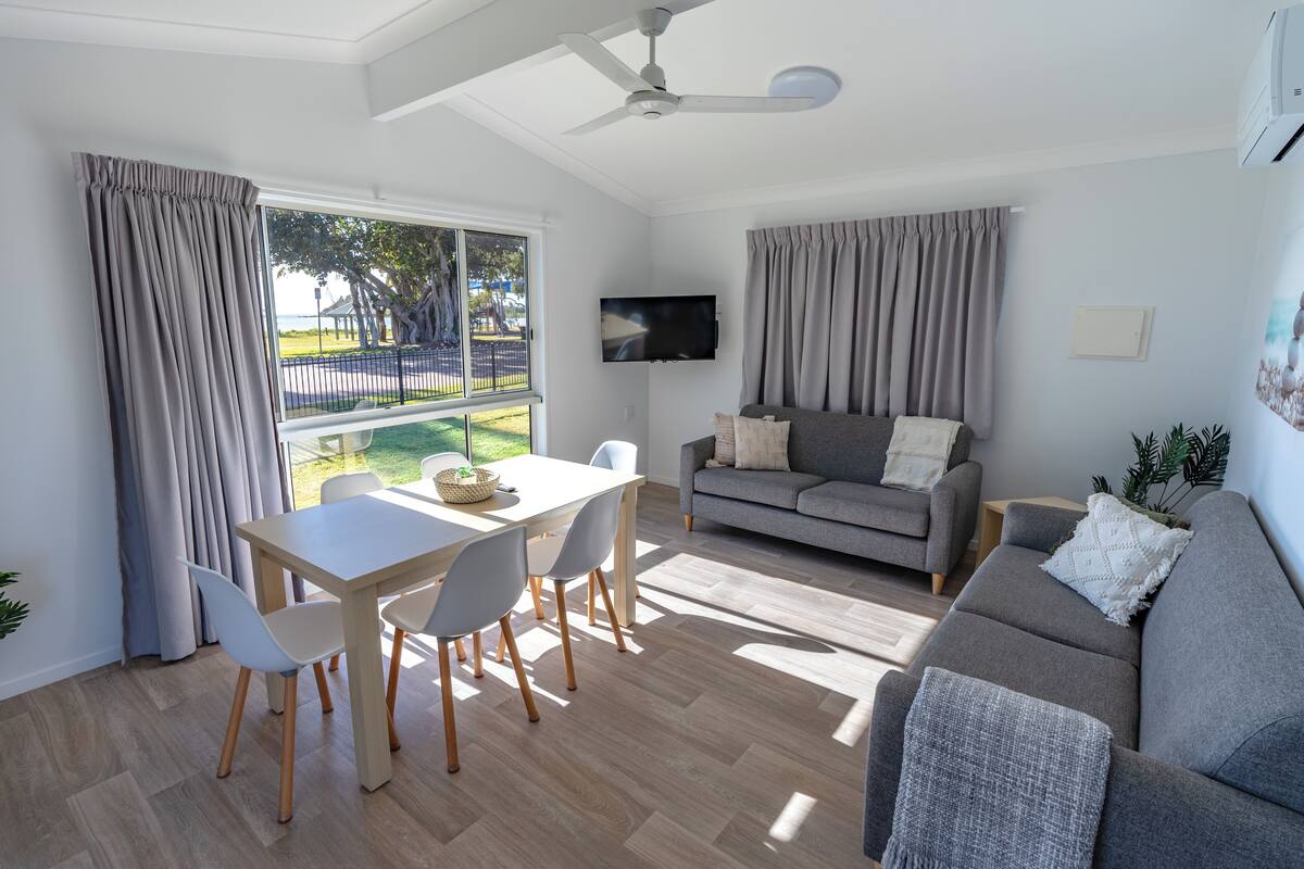 Villa Premium, vista al océano | Caja de seguridad en la habitación y tabla de planchar con plancha 