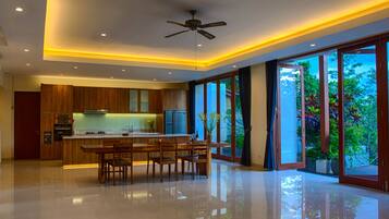 Fridge, microwave, stovetop, electric kettle