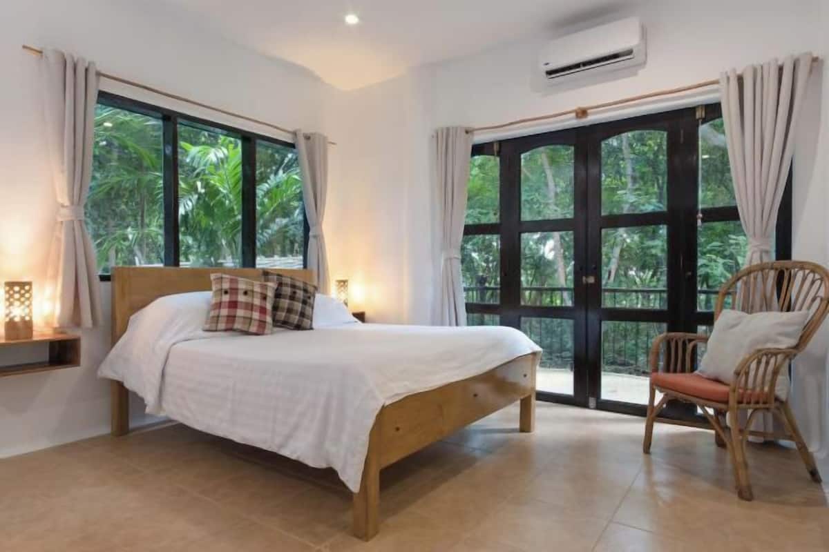 1 bedroom, premium bedding, in-room safe, bed sheets