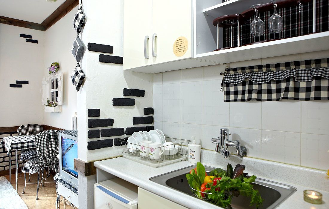 Habitación doble | Cocineta privada | Refrigerador con congelador, microondas, parrilla de estufa y arrocera 