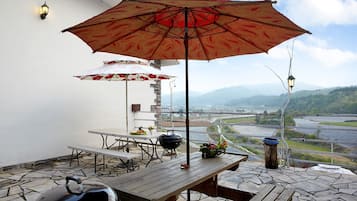 Family Double Room | Free WiFi