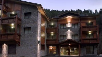 Front of property – evening/night