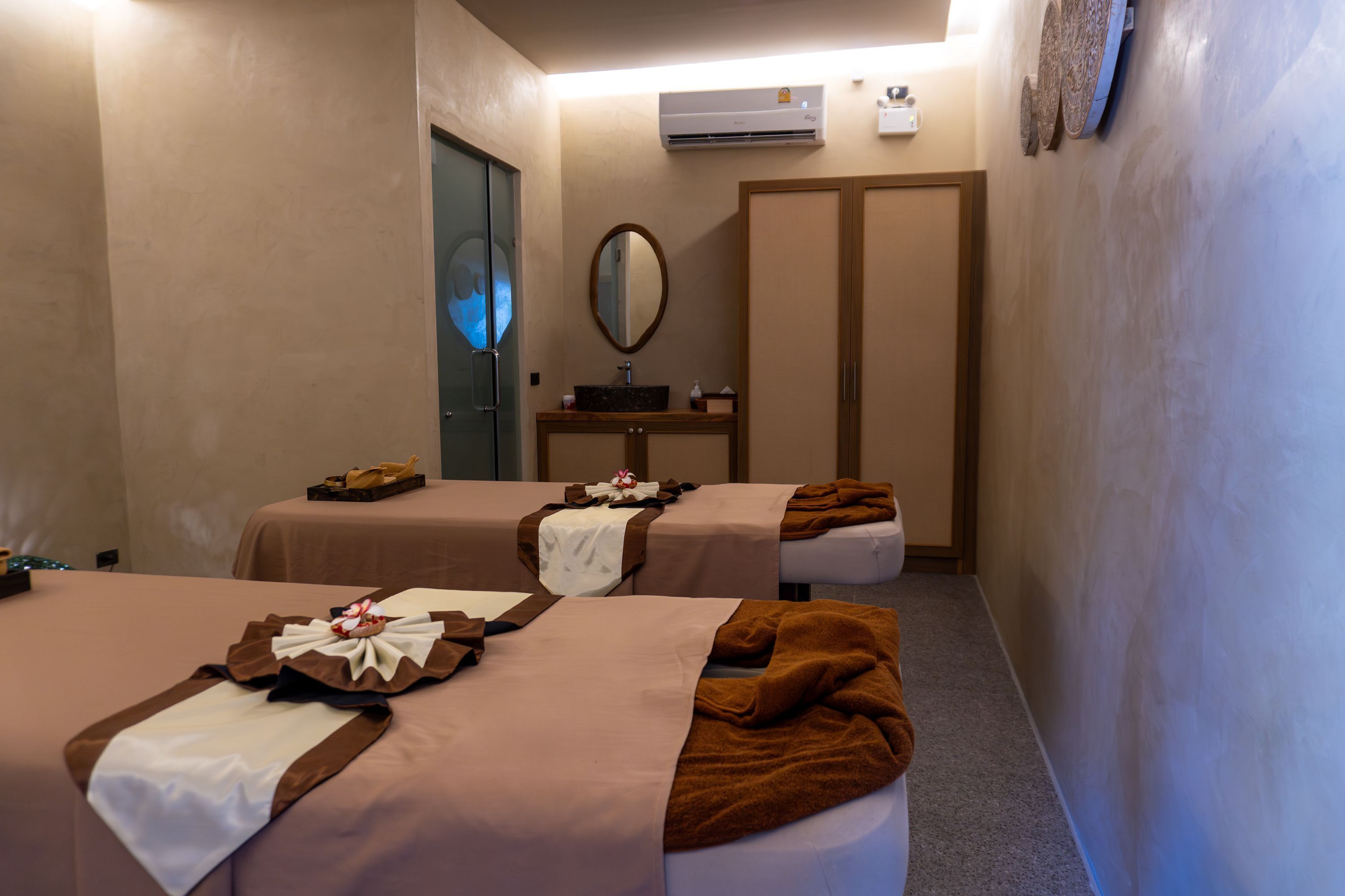 Photo - Long Beach Chalet - SHA Extra Plus