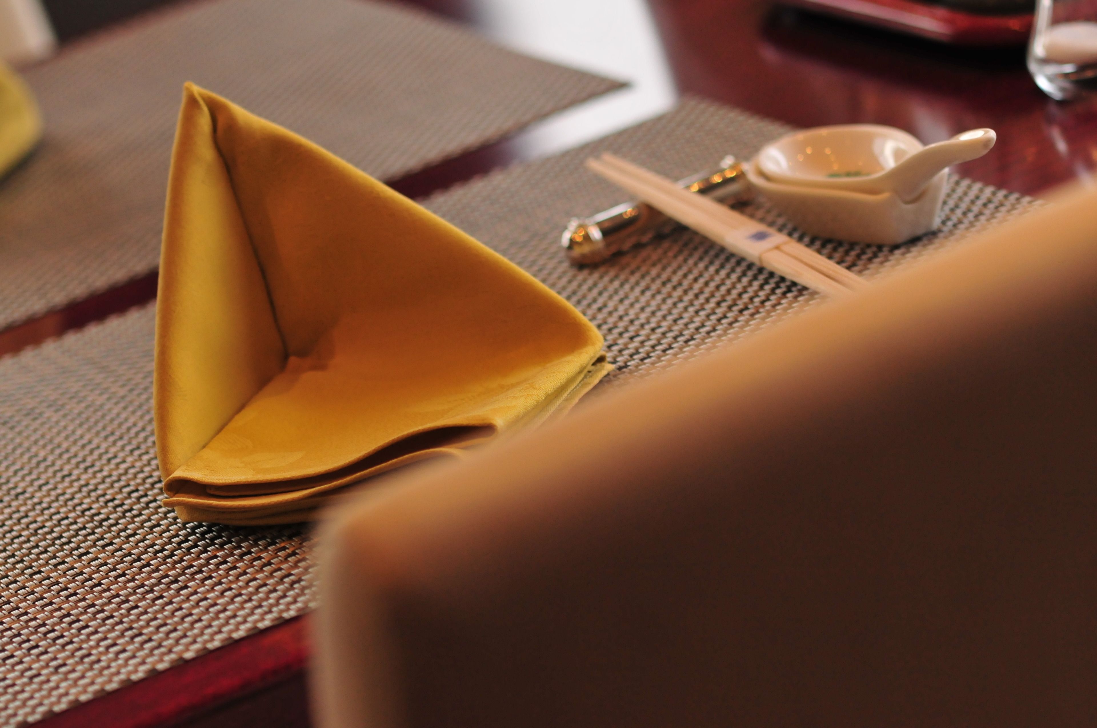 breakfast, lunch, dinner served; chinese cuisine