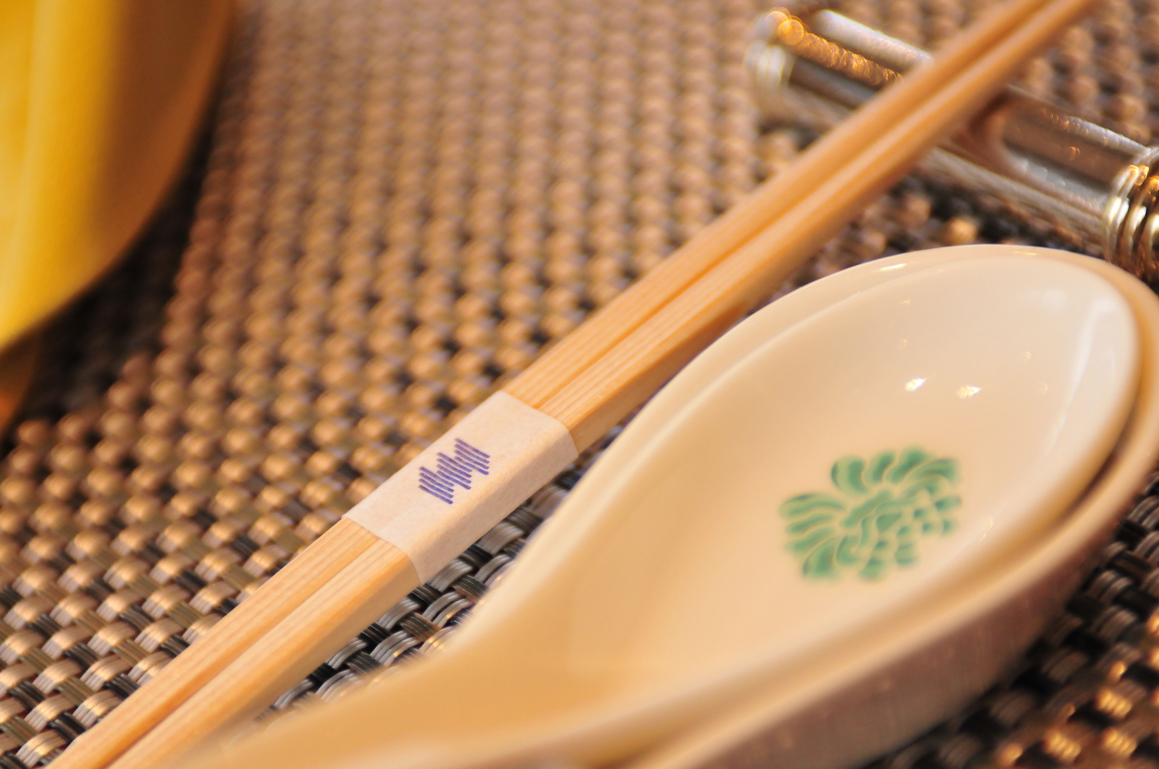 breakfast, lunch, dinner served; chinese cuisine