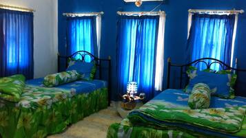 Villa, 4 Bedrooms | 4 bedrooms, rollaway beds, free WiFi