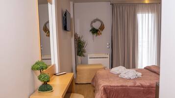 King Room with Mountain View