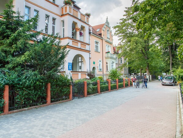 Park Apartment (Parkowy) Happy Hours (address: Parkowa 12/1) | Front of property