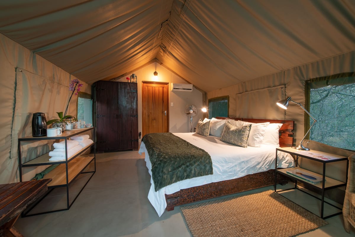 Coffres-forts dans les chambres, Wi-Fi gratuit, draps fournis