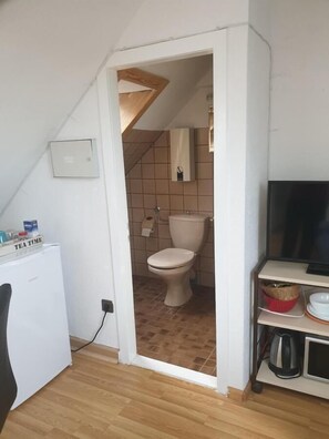 Düssel 1 | Wohnbereich | Flachbildfernseher