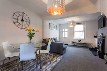 Hastings House Luton - Inhabit Short Stays