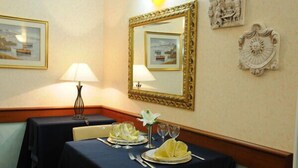 Restaurant - Hotel Victoria (Rivisondoli)