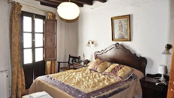 Casa, 3 dormitoris | 3 dormitoris, roba de llit d'alta qualitat i cortines opaques