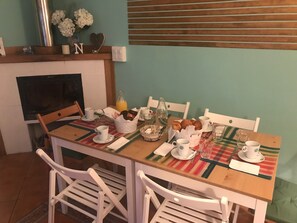 ทีวีจอแบน