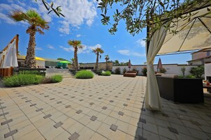 Apartamento, 2 habitaciones, vistas a la piscina (2) | Vistas desde la habitación