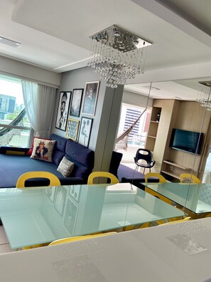 Superior Apartment, 2 Bedrooms | Living room