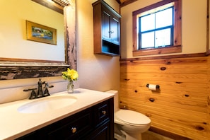 Bathroom - Alamo Springs - The Barn (Fredericksburg)
