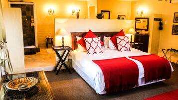 Luxury Room, 1 Bedroom (Double Room 1) | Wi-fi percuma, cadar katil
