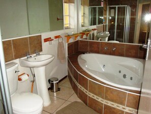 Shower, towels