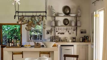 Hus (Langhuis Graaff-Reinet) | Spiseområde på rommet