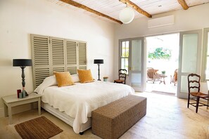 Standard Studio Suite | 3 bedrooms, premium bedding, minibar, individually decorated - Langhuis Graaff Reinet (Graaff-Reinet)