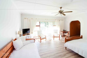 Room - Amasun B&B (George)