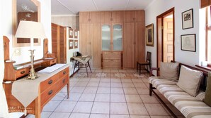 Reception - Amasun B&B (George)