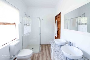Room 4 | Bathroom - Amasun B&B (George)