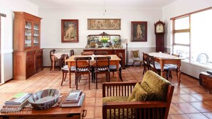 Executive lounge - Amasun B&B (George)