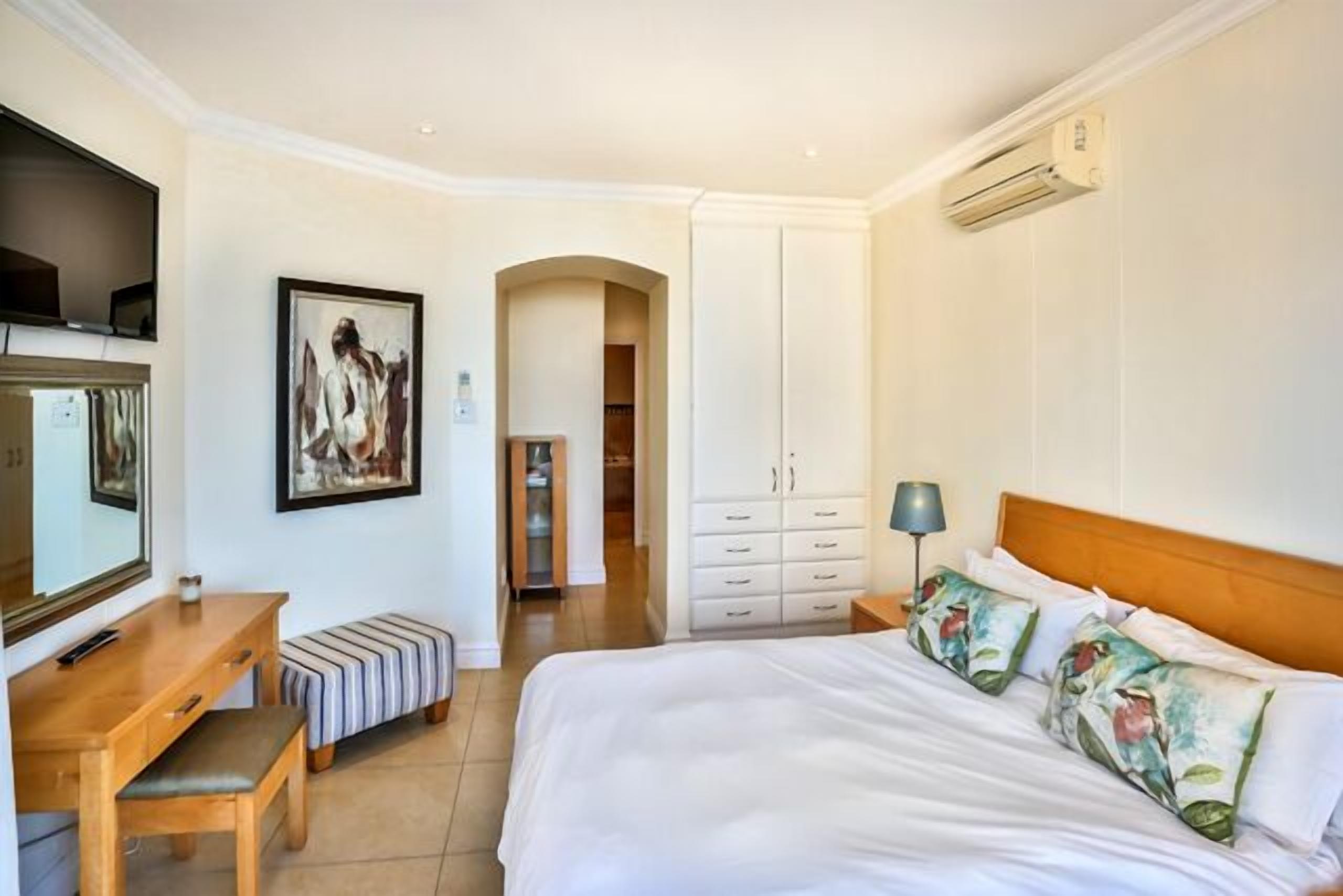 Apartment, 3 Bedrooms (804 Oysters) | 3 bedrooms, iron/ironing board, bed sheets