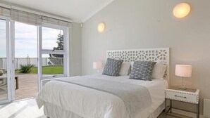 Family House, 5 Bedrooms | 5 bedrooms, iron/ironing board, free cots/infant beds - Hideaway Beach Villa (Cape Town)