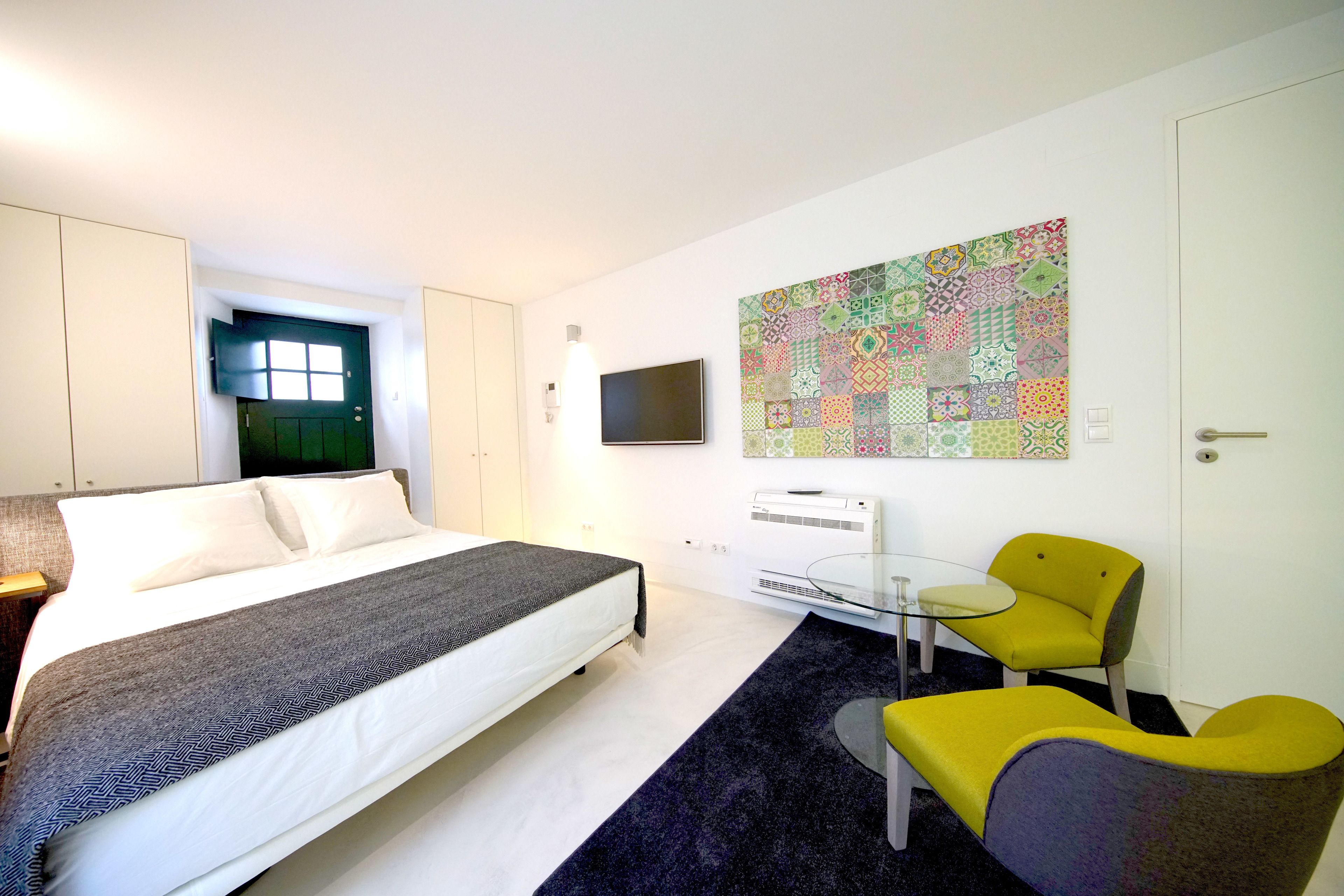 apartment, 1 bedroom (bairro alto) | 1 bedroom, premium bedding, down duvets, minibar