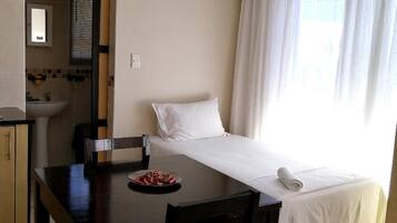 Free WiFi, bed sheets