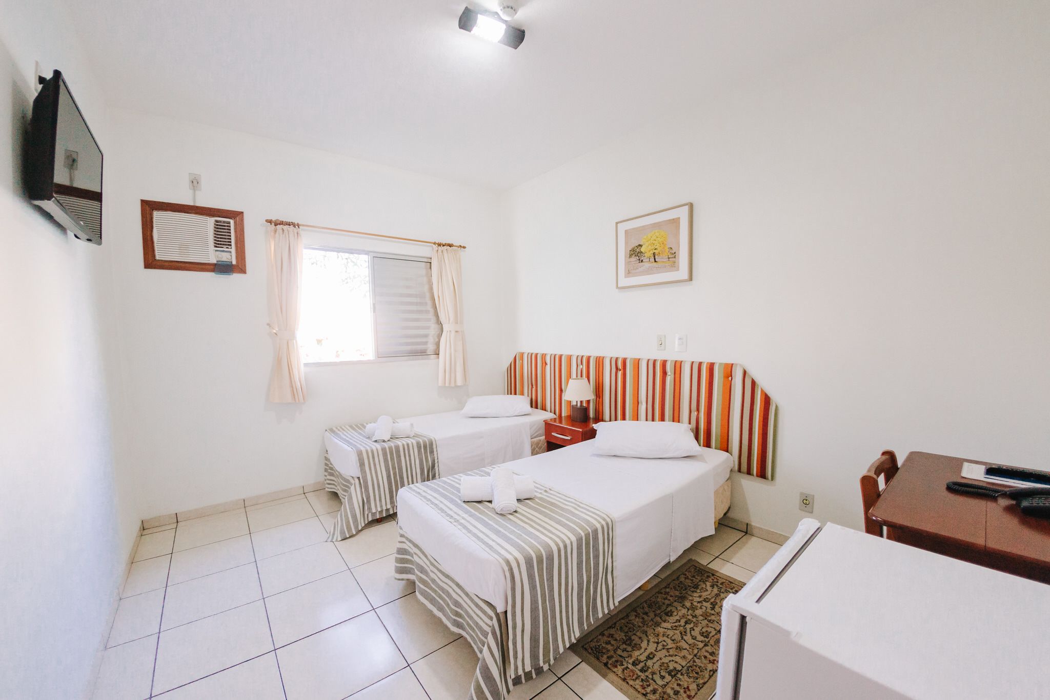 deluxe room | free cots/infant beds, rollaway beds, free wifi, bed sheets