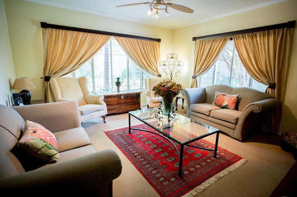 Loerie Guesthouse